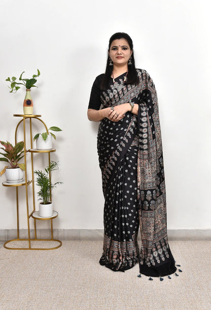 Catalog Designer Saree.