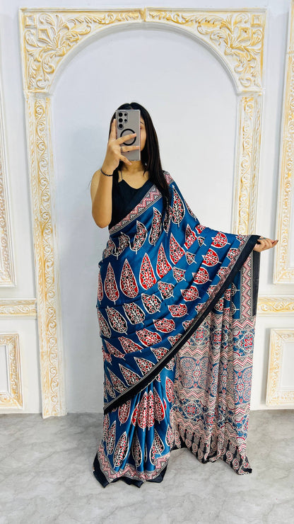 Catalog Designer Saree.