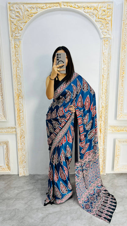 Catalog Designer Saree.
