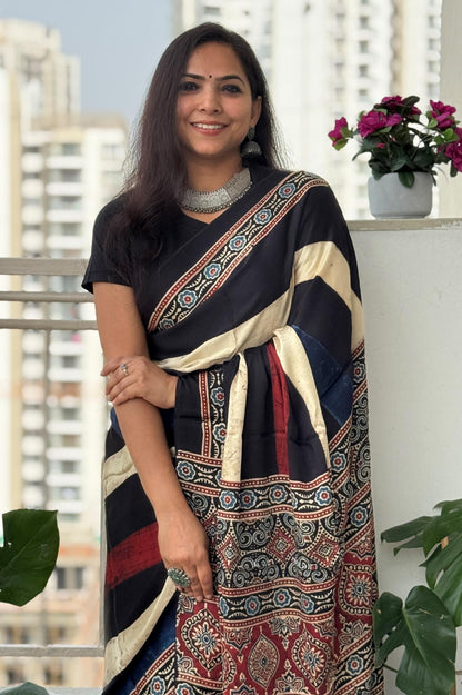 Catalog Designer Saree.