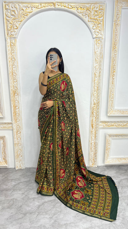 Catalog Designer Saree.