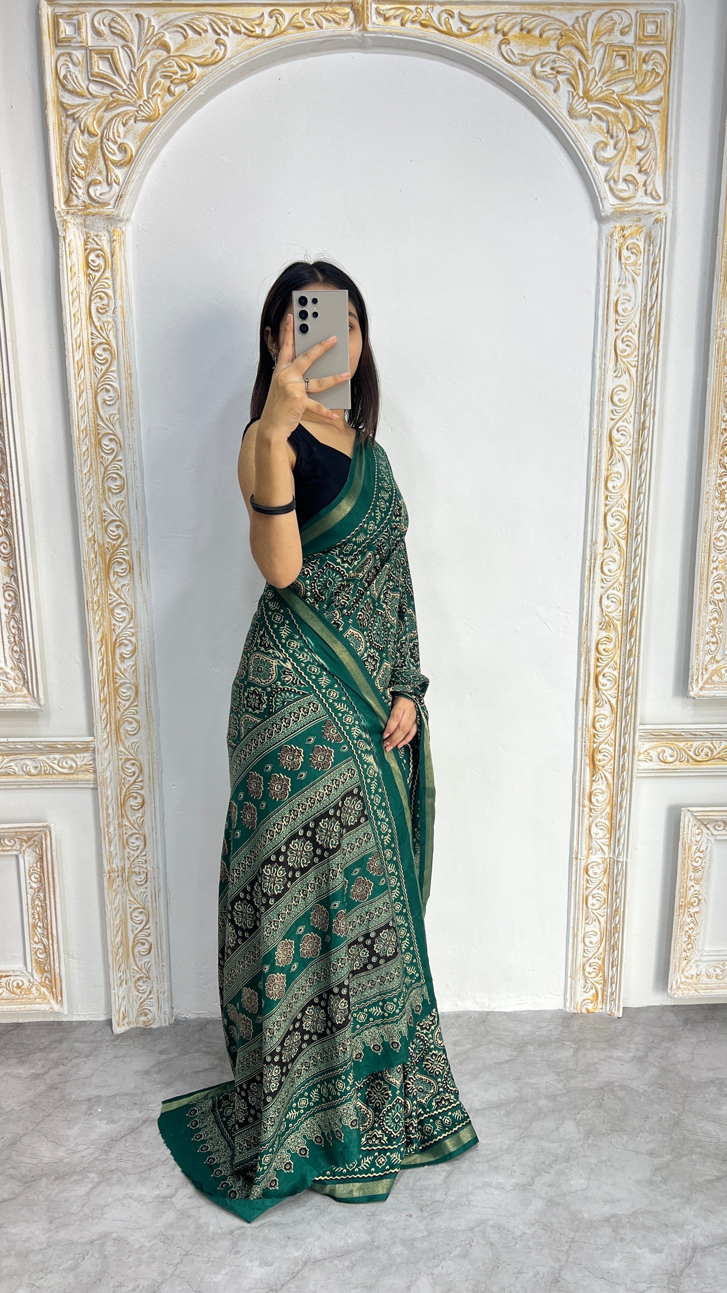 Catalog Designer Saree.