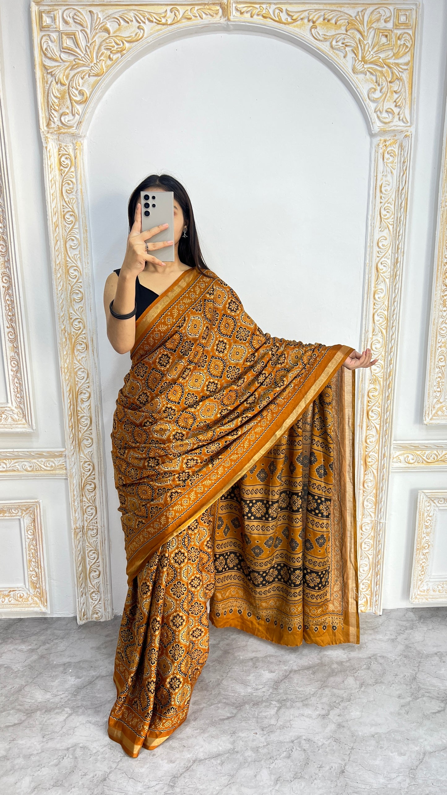 Catalog Designer Saree.