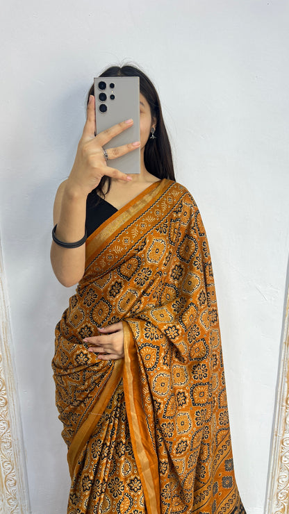 Catalog Designer Saree.