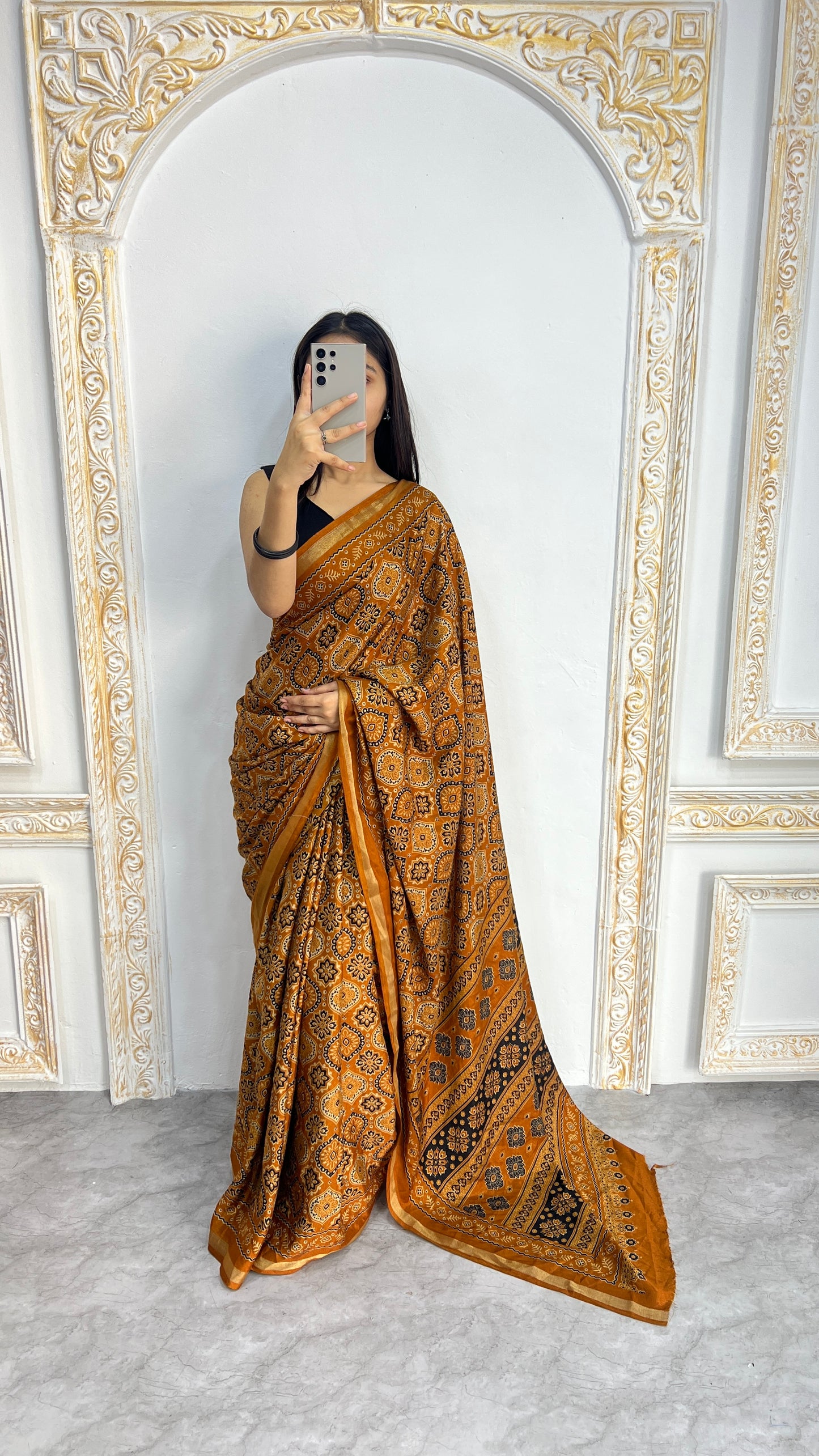 Catalog Designer Saree.