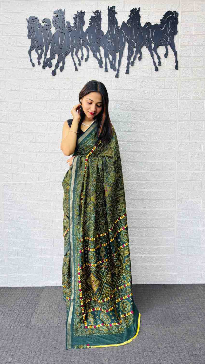 Catalog Designer Saree.