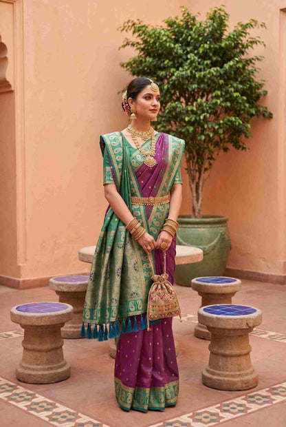 Catalog Designer Saree.