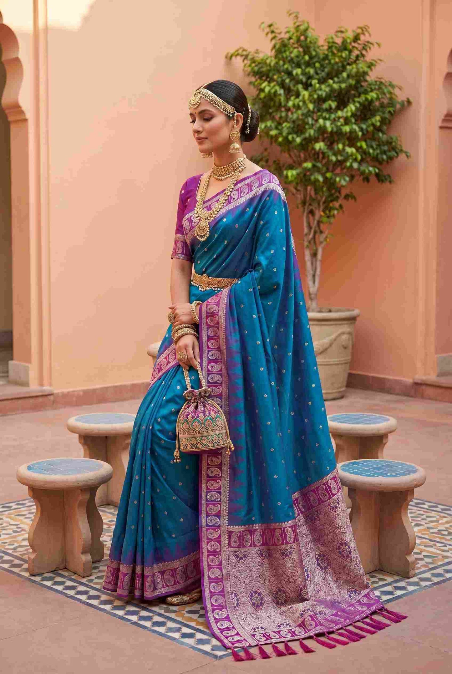 Catalog Designer Saree.