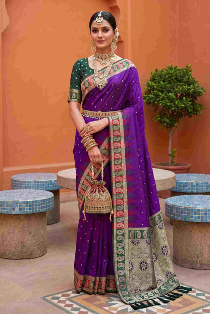 Catalog Designer Saree.