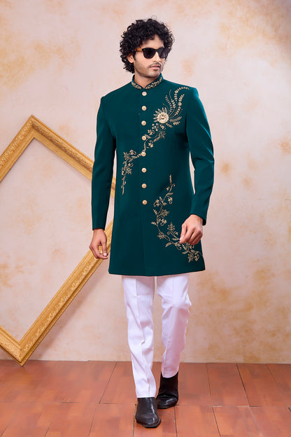 Traditional Indowestren Sherwani.