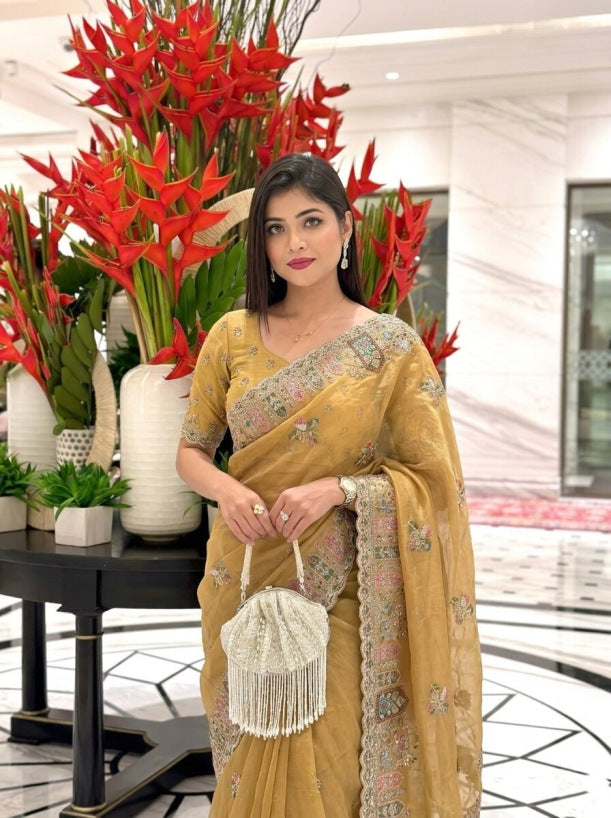 Catalog Designer Saree.