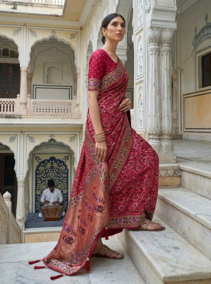 Catalog Designer Saree.
