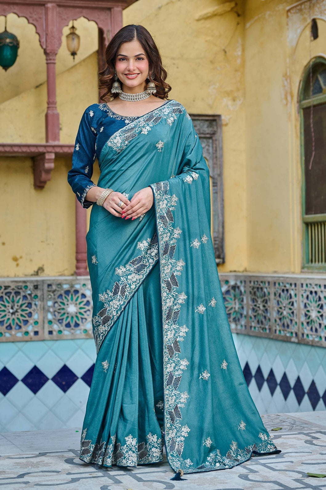 Catalog Designer Saree.