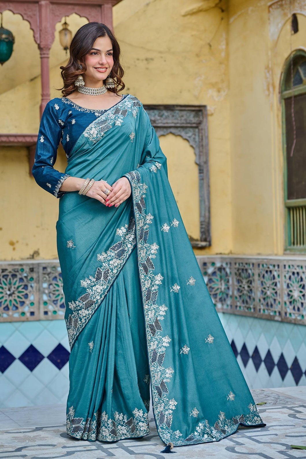 Catalog Designer Saree.