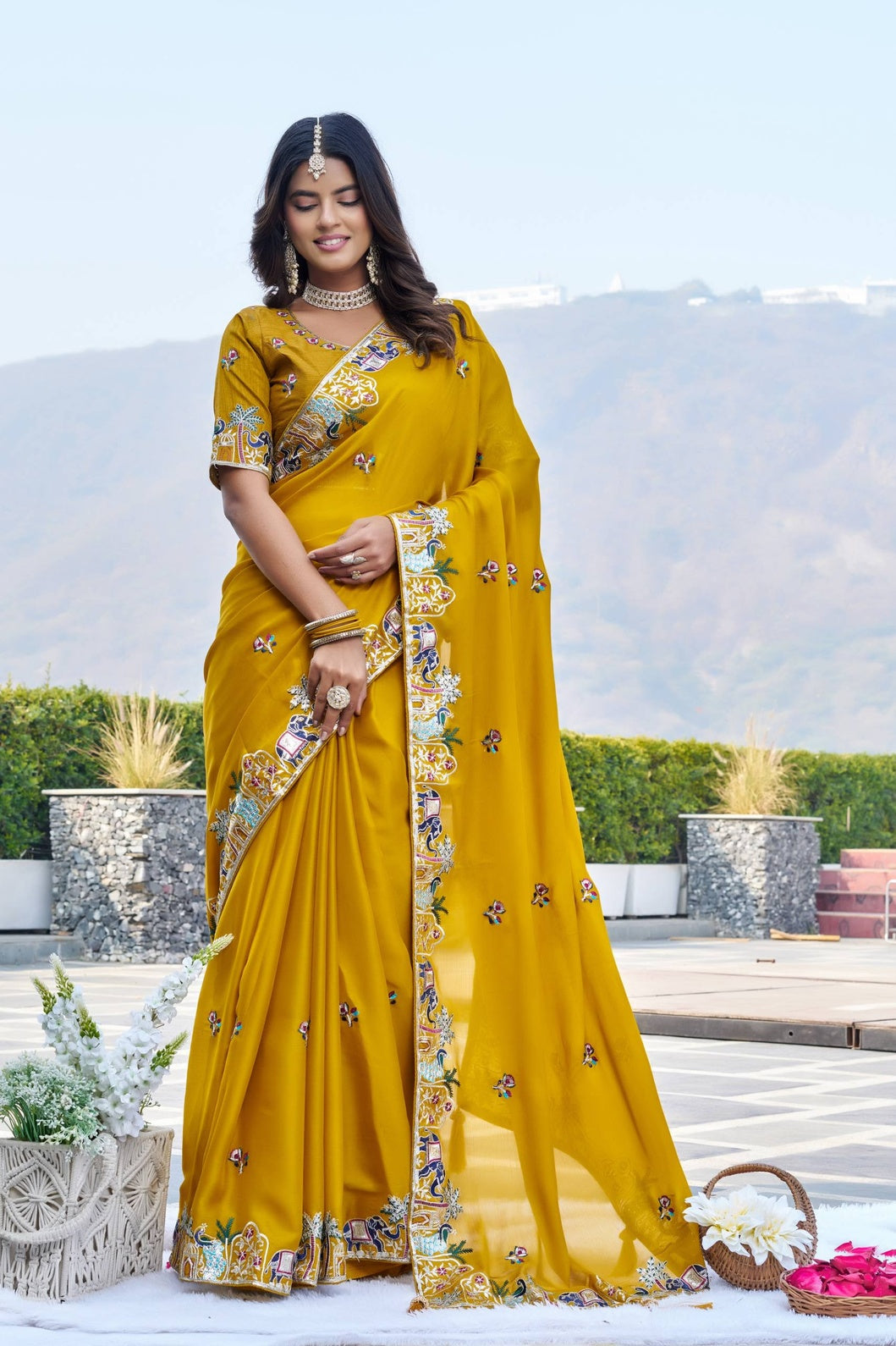 Catalog Designer Saree.
