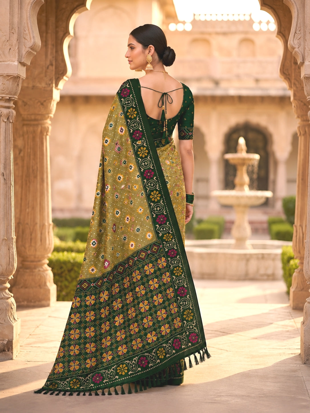 Catalogue Designer Saree