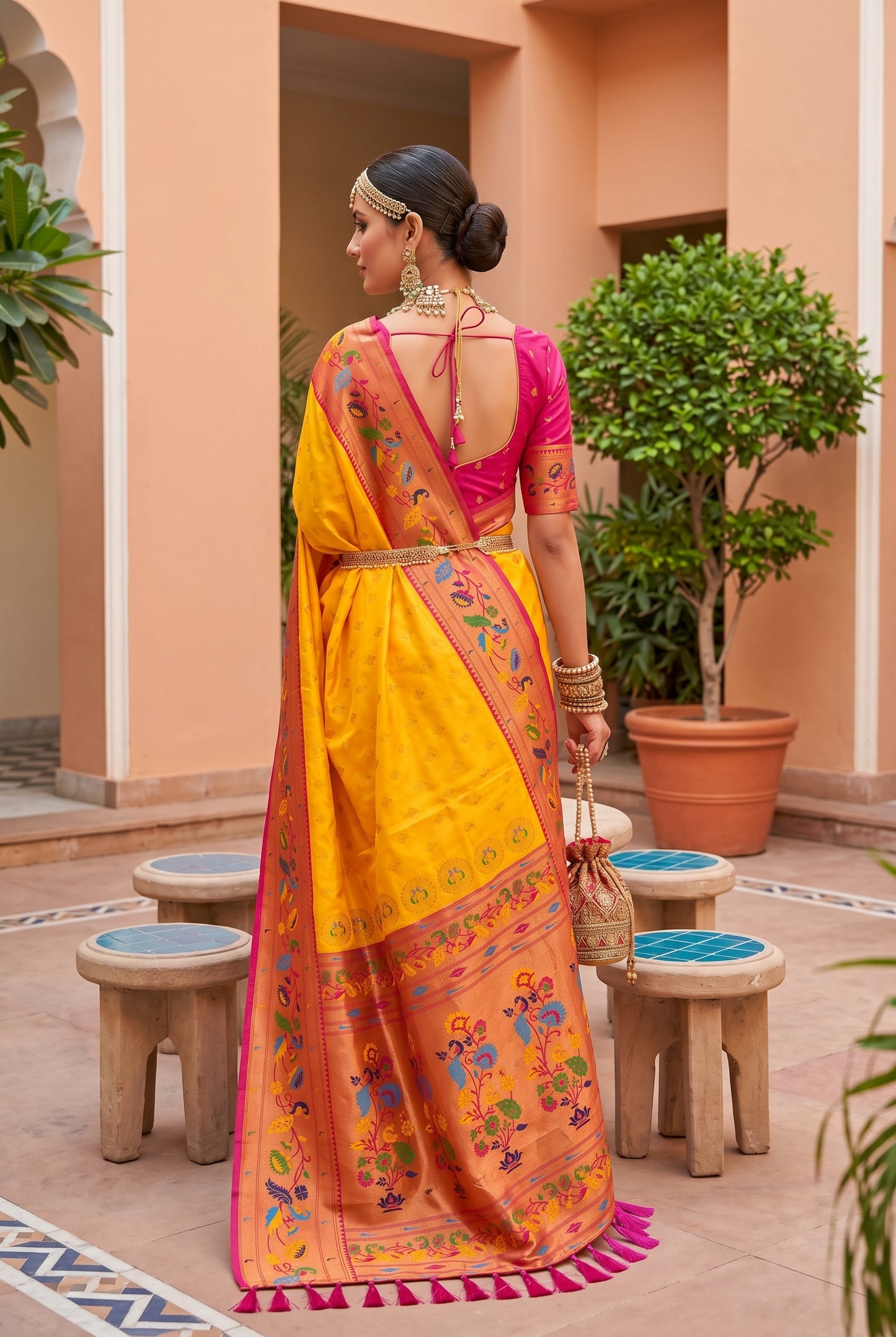 Catalogue Designer Saree