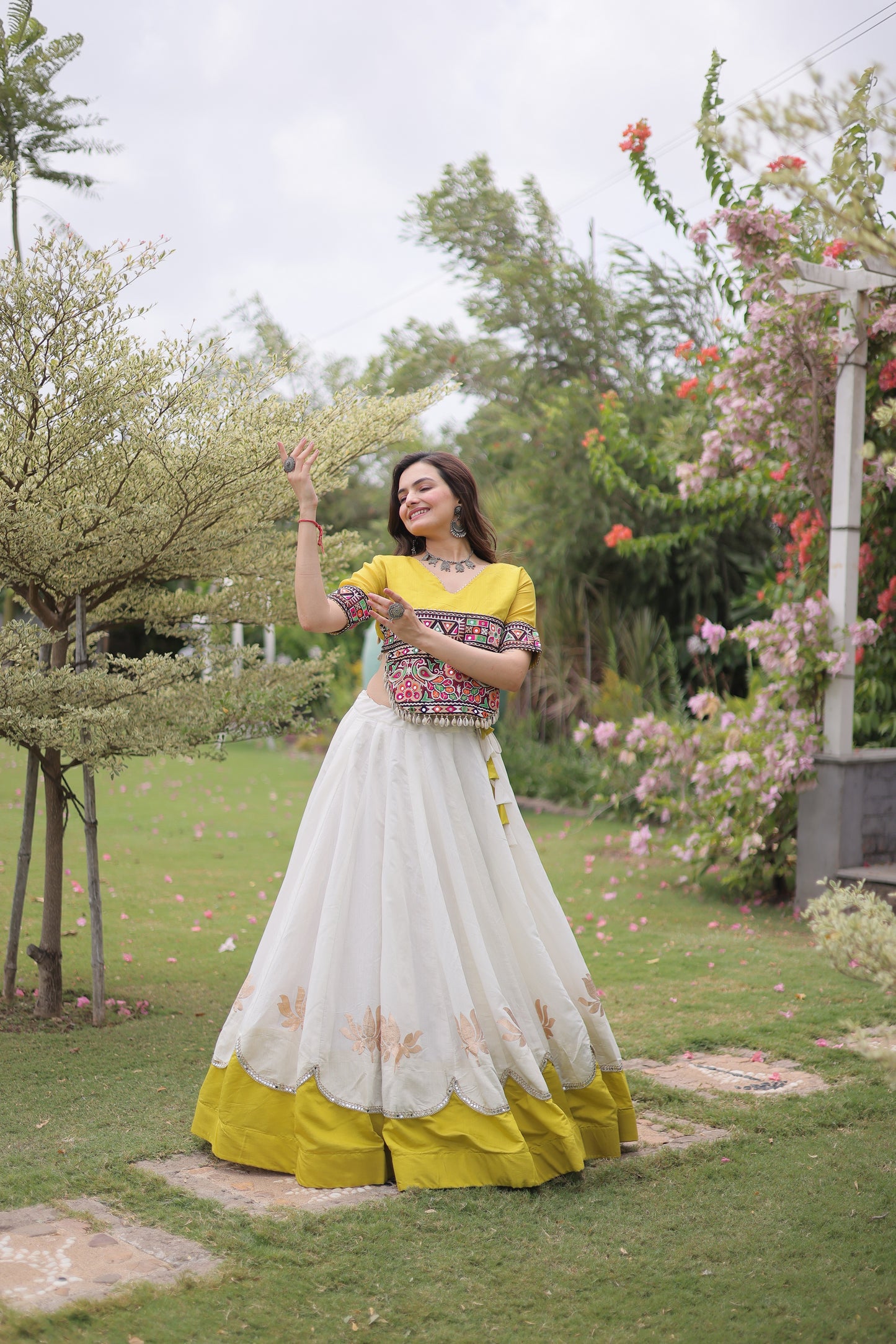 Latest Semi Stitched Lehenga Choli With Dupatta