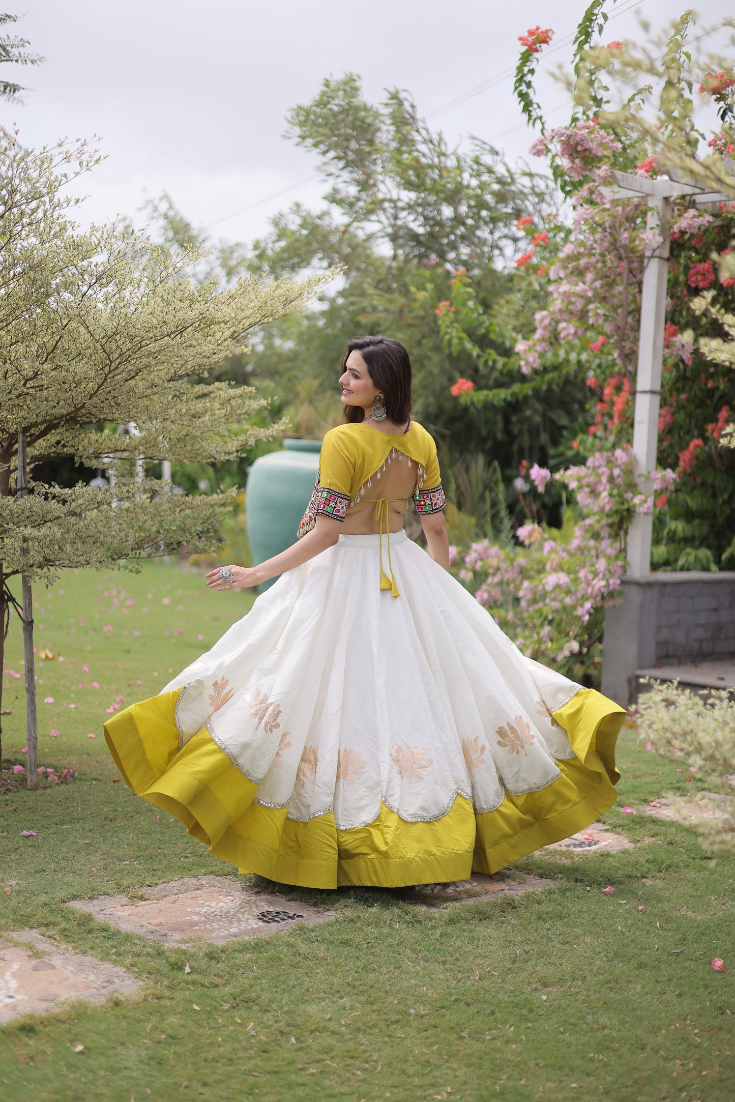 Latest Semi Stitched Lehenga Choli With Dupatta