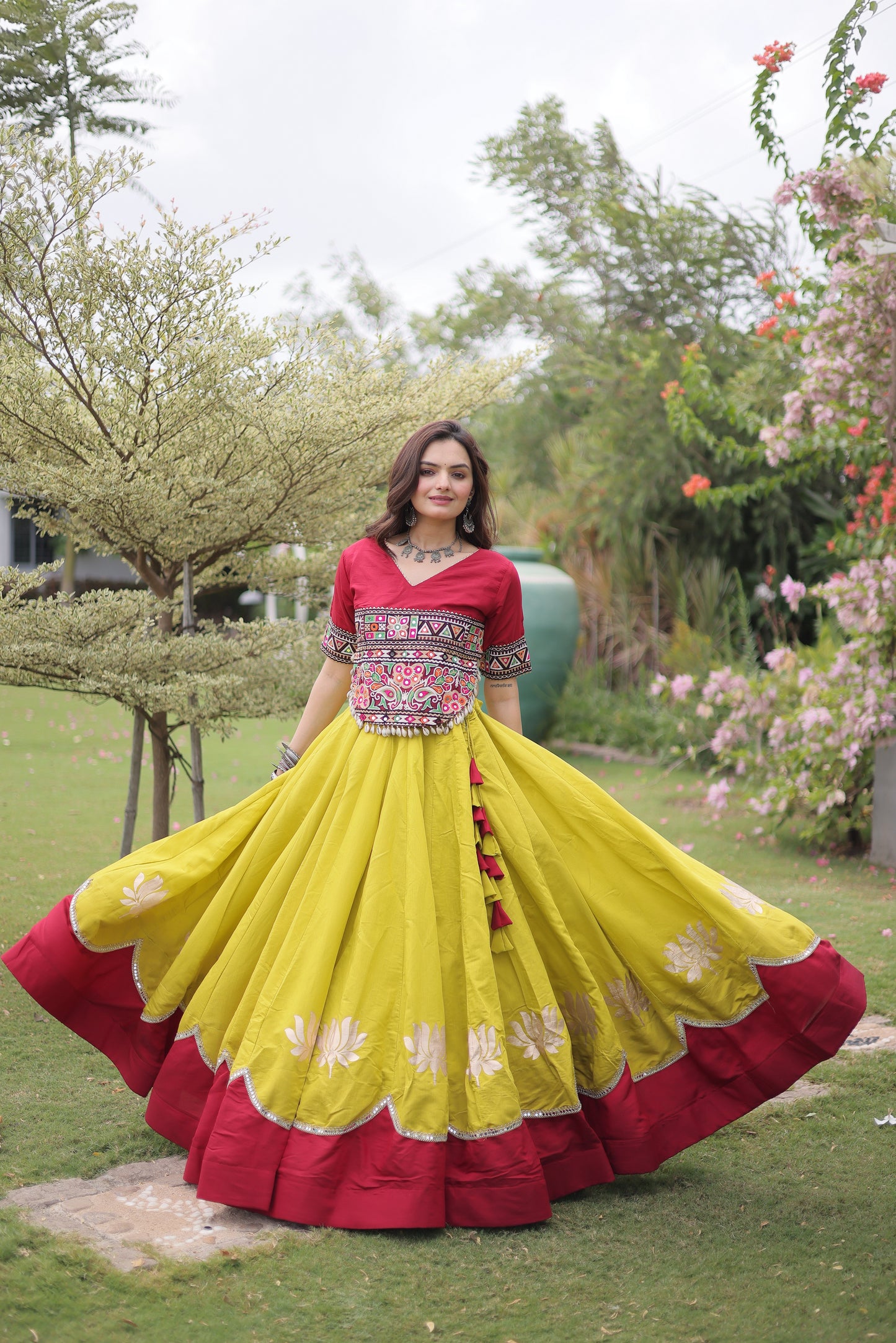 Latest Semi Stitched Lehenga Choli With Dupatta