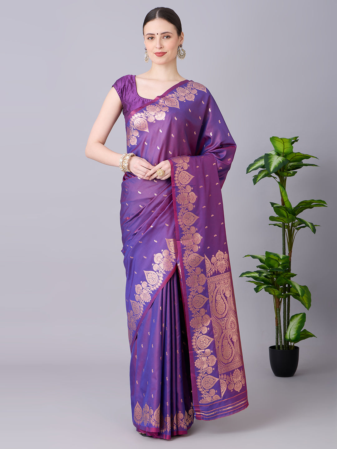 Catalogue Designer Banarasi Silk Saree
