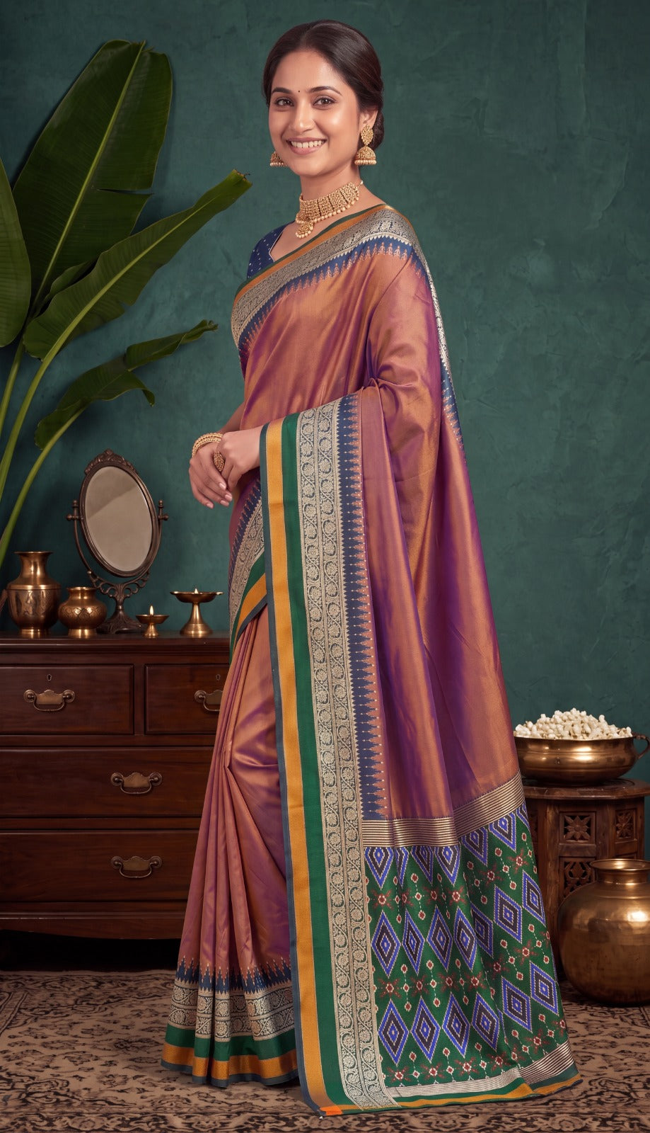 Catalogue Designer Silk Saree
