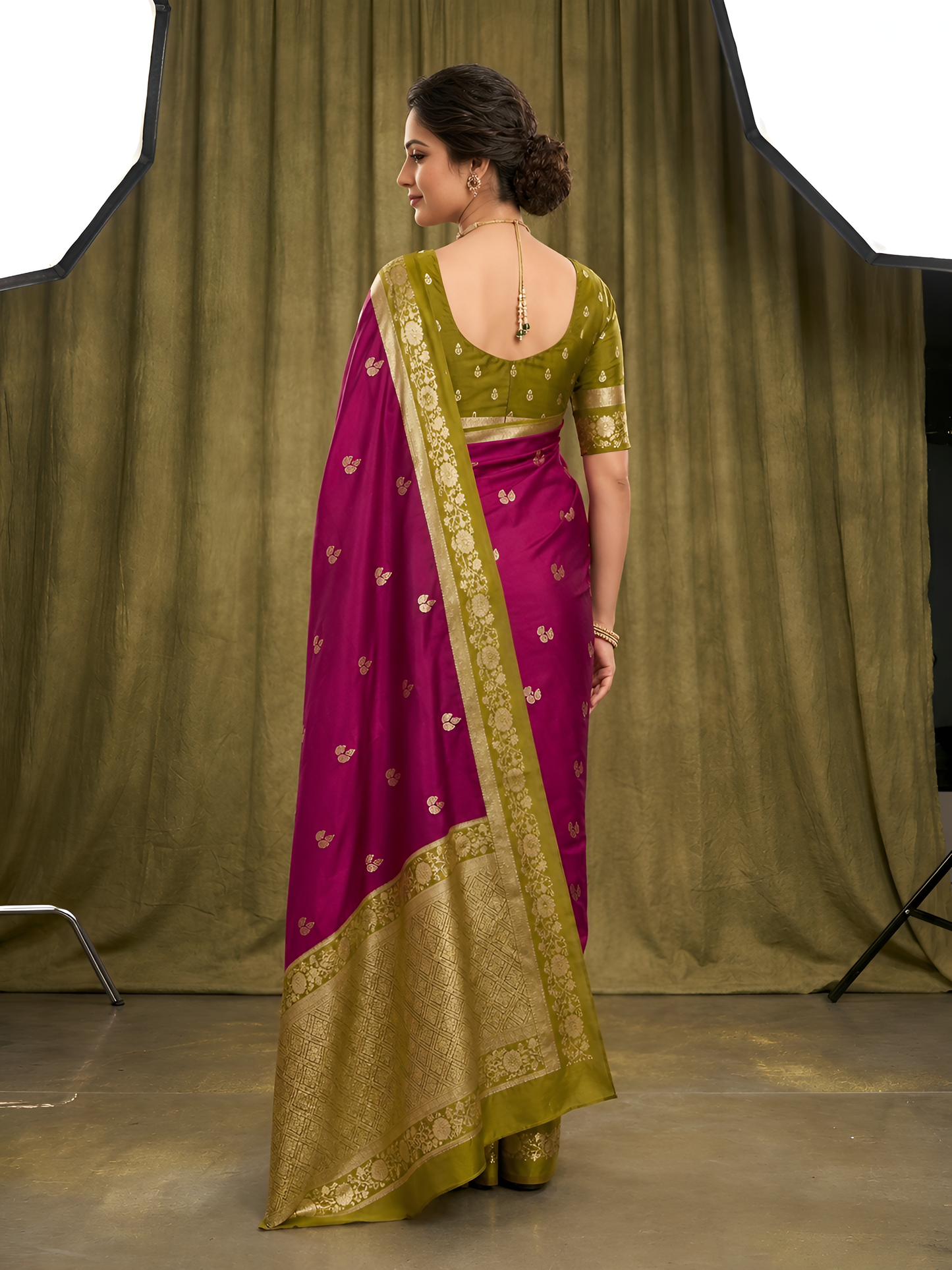 Catalogue Designer Banarasi Silk Saree