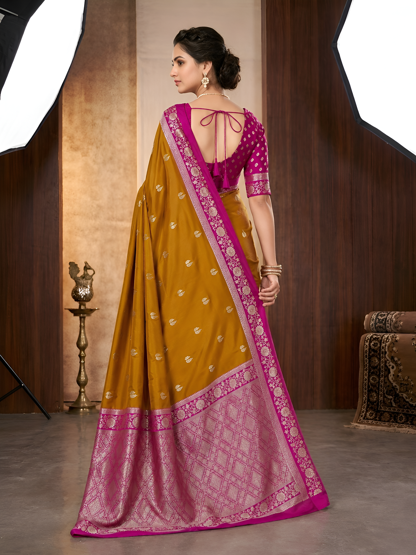 Catalogue Designer Banarasi Silk Saree