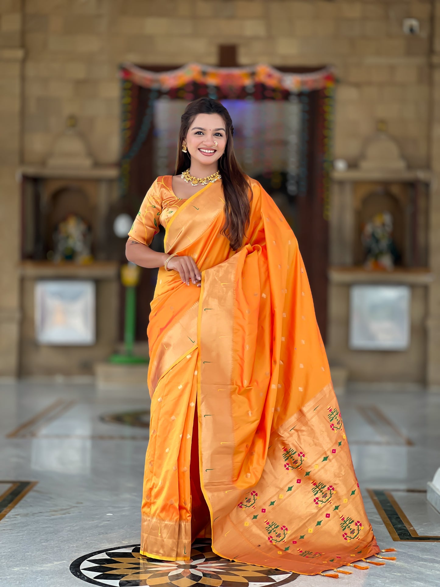 Catalogue Designer Patola Silk Saree