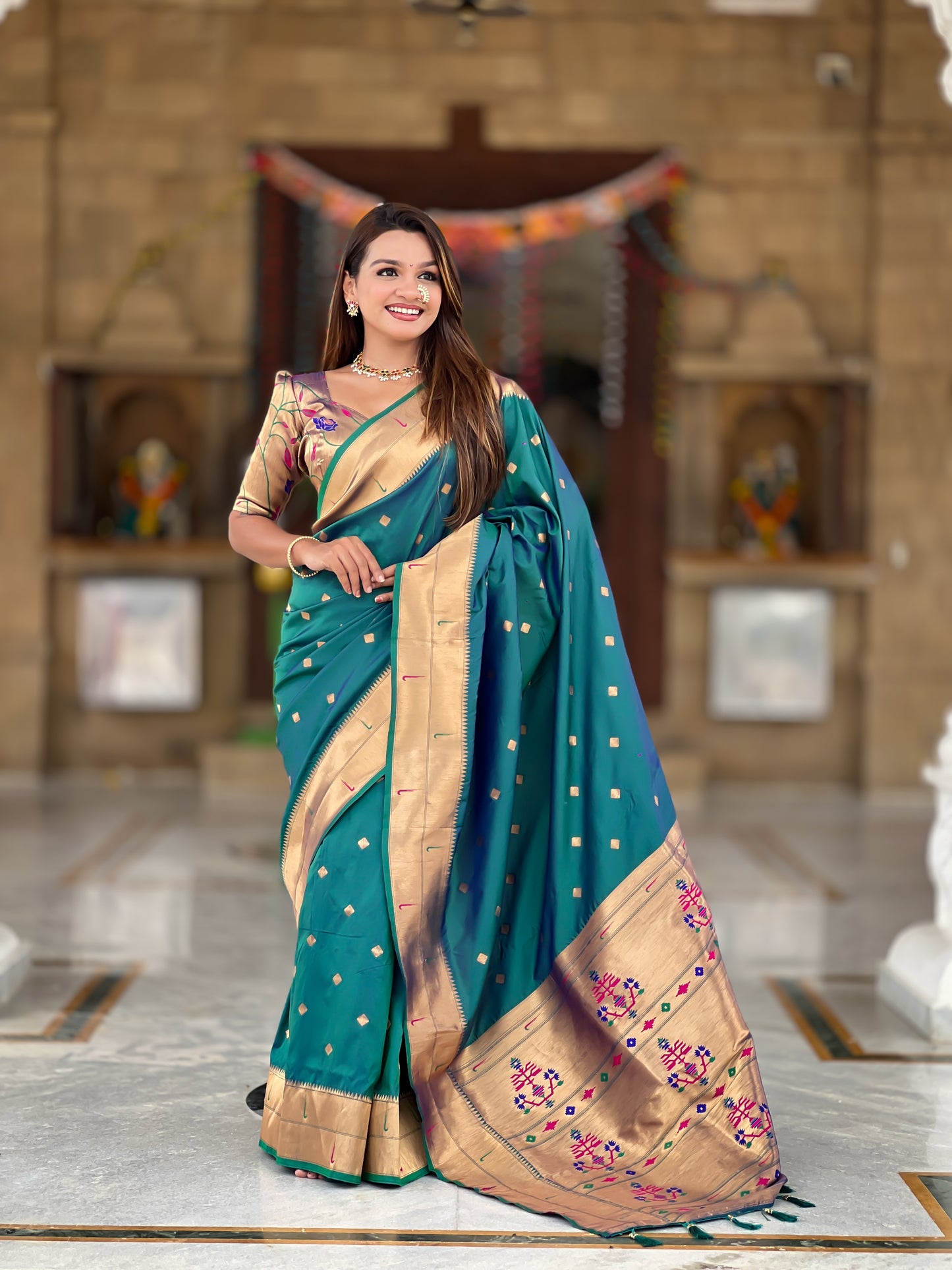 Catalogue Designer Patola Silk Saree