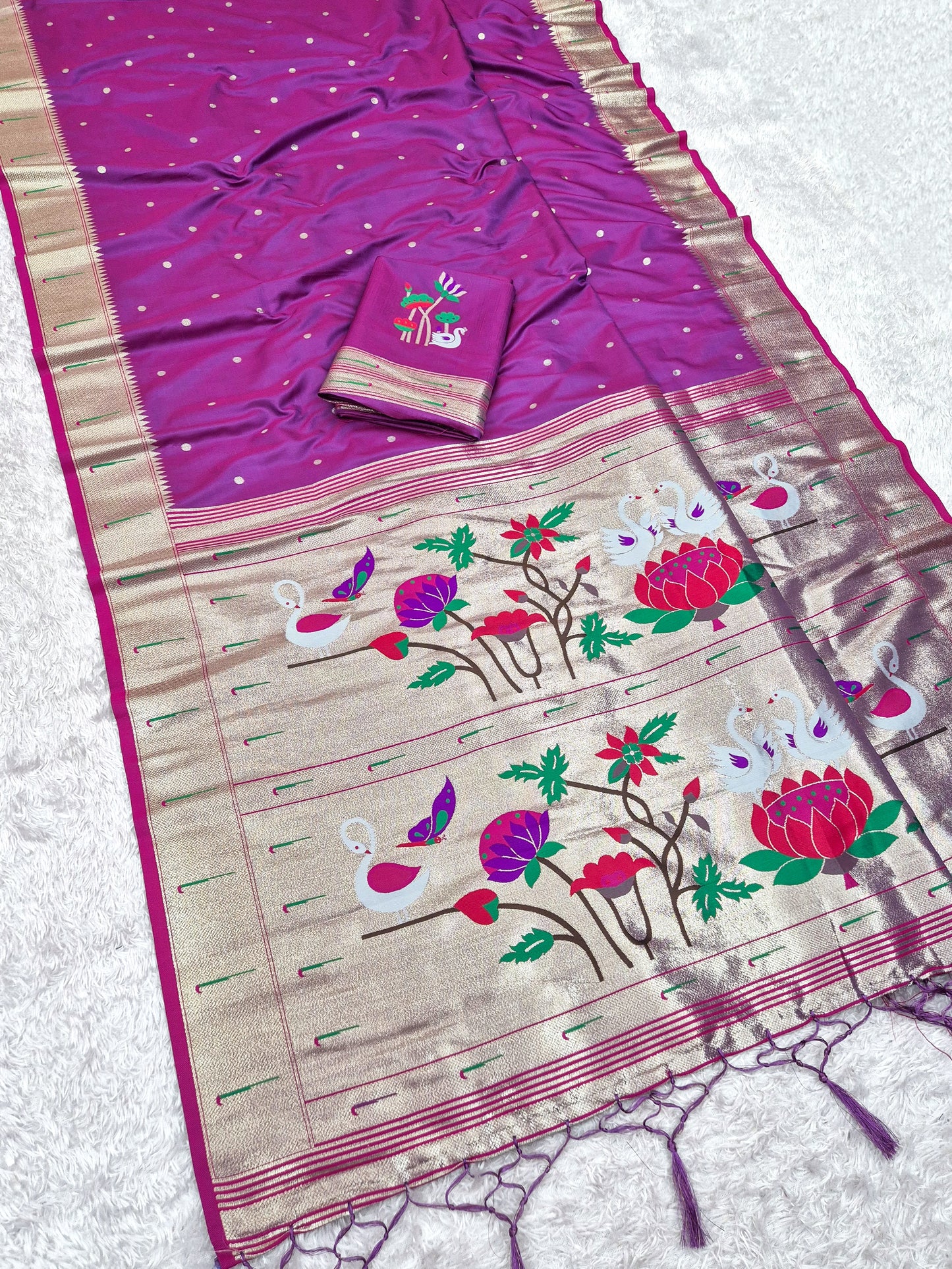 Catalogue Designer Silk Saree