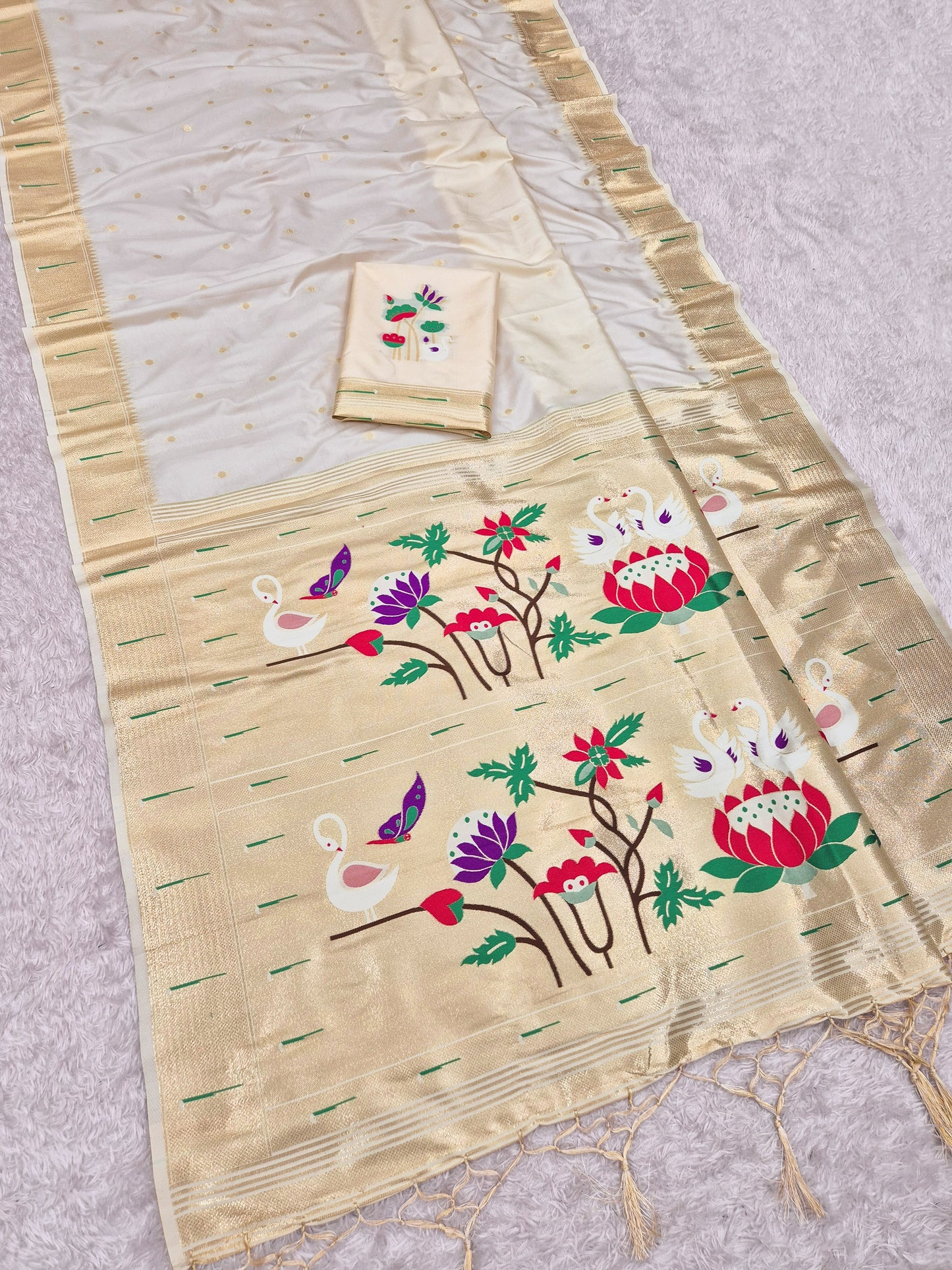 Catalogue Designer Silk Saree