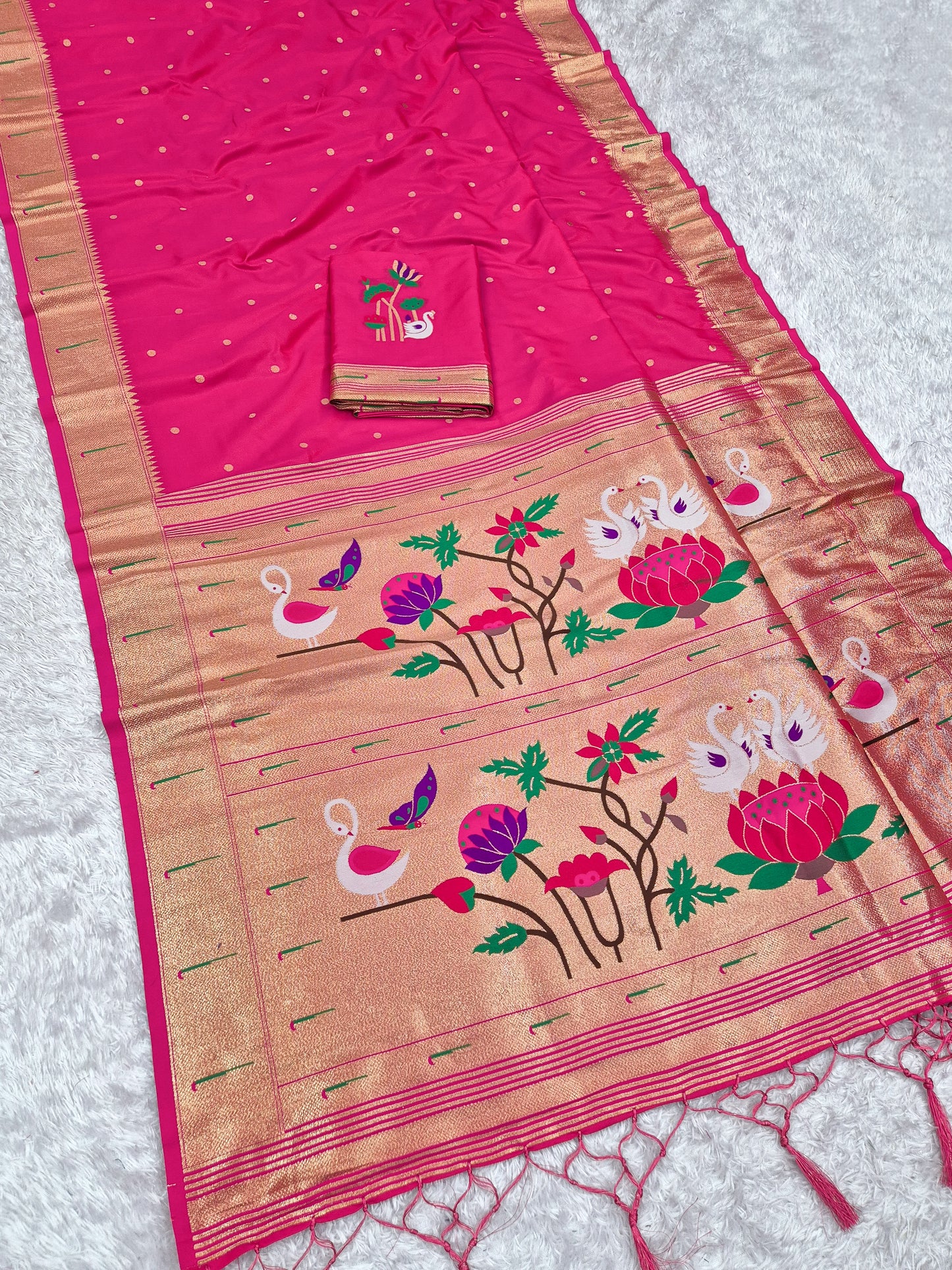 Catalogue Designer Silk Saree