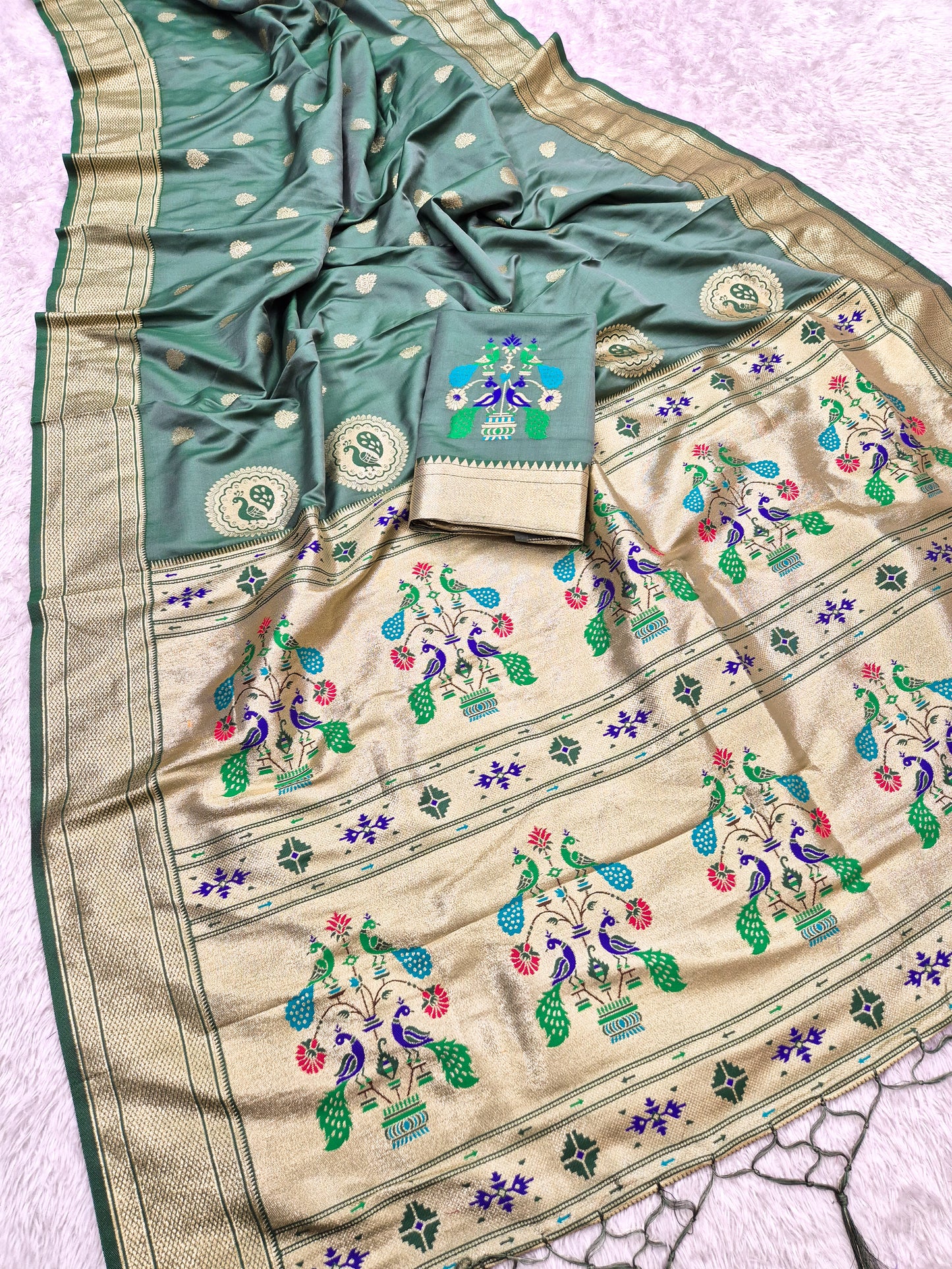 Catalogue Designer Silk Saree