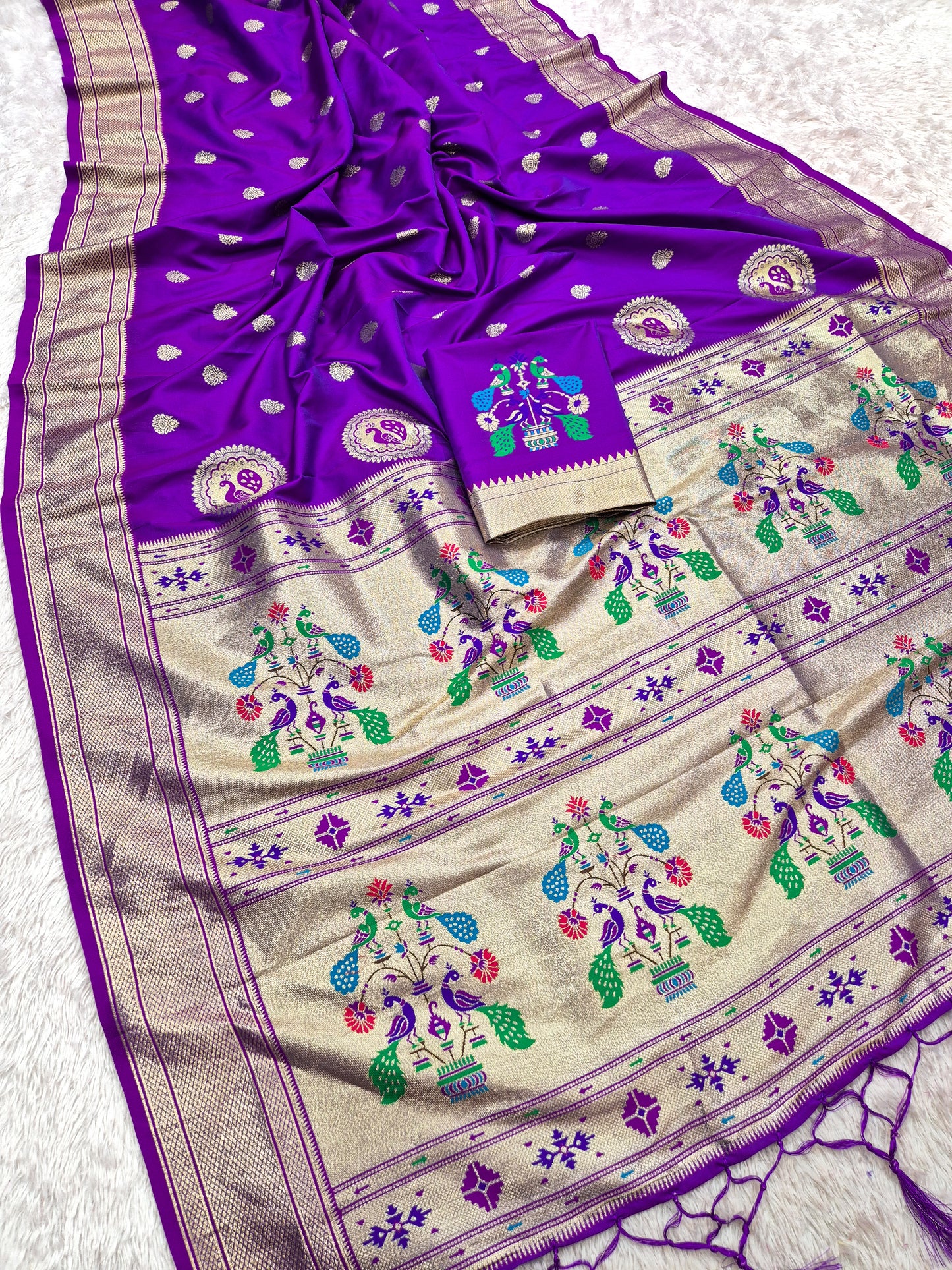 Catalogue Designer Silk Saree