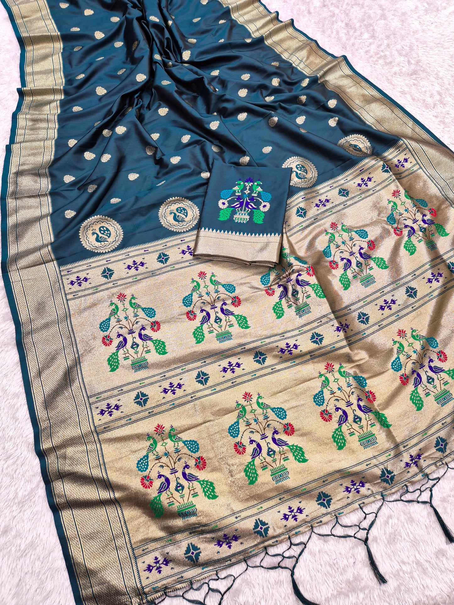 Catalogue Designer Silk Saree