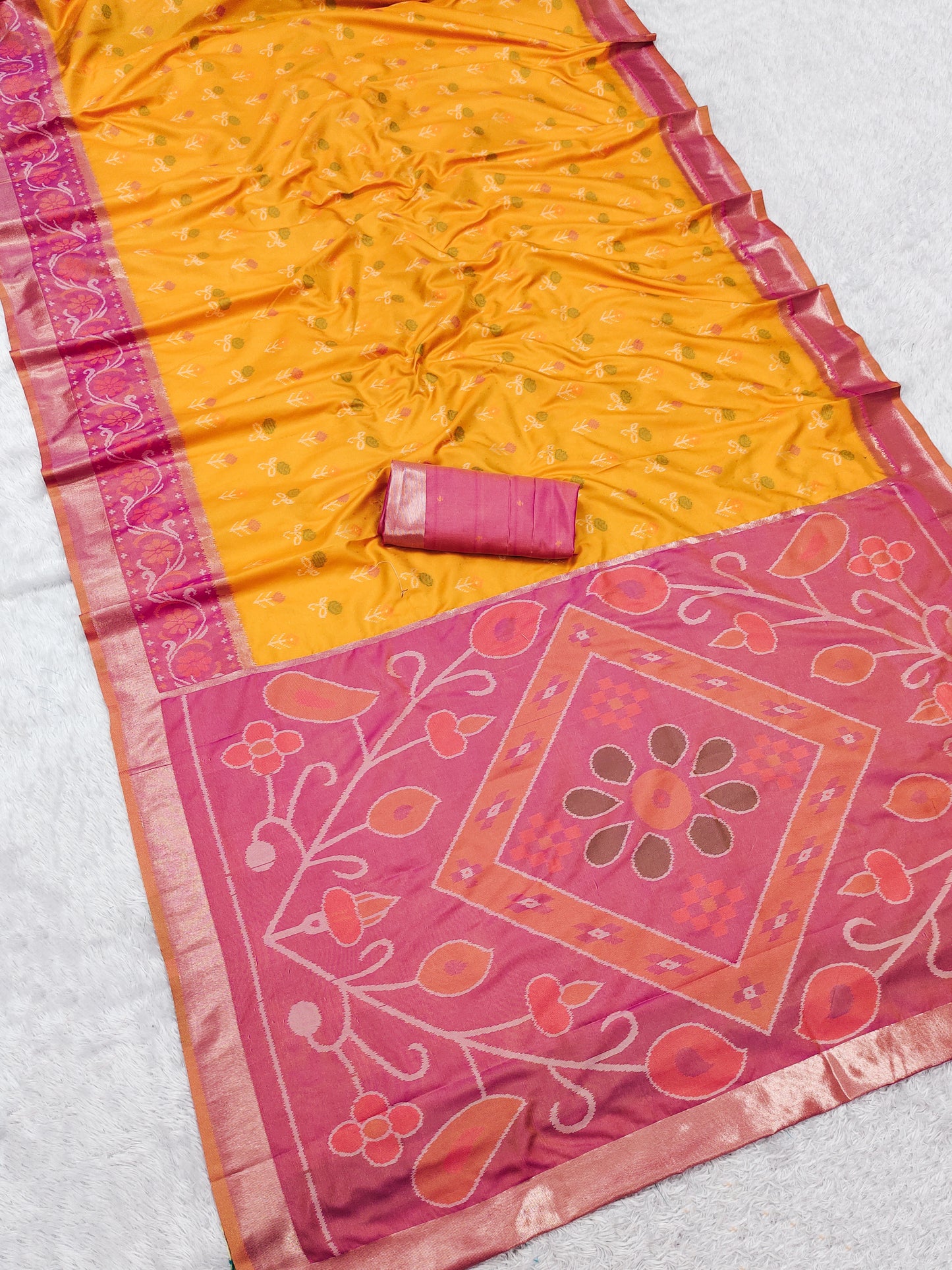 Catalogue Designer Pochampalli Silk Saree
