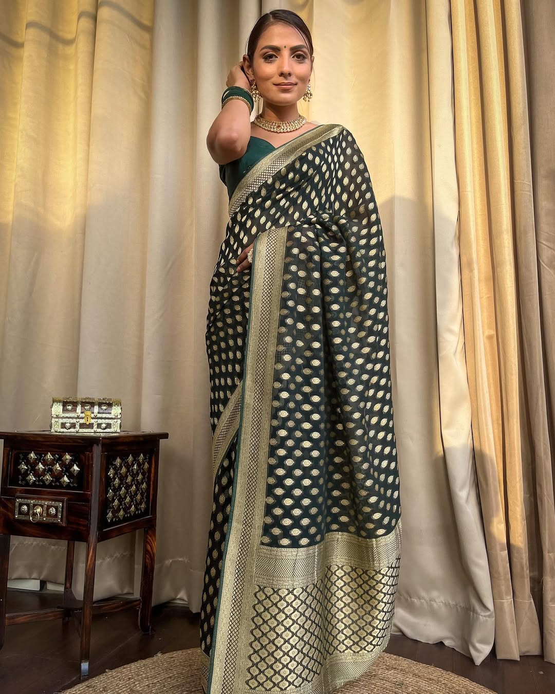 Catalogue Designer Silk Saree