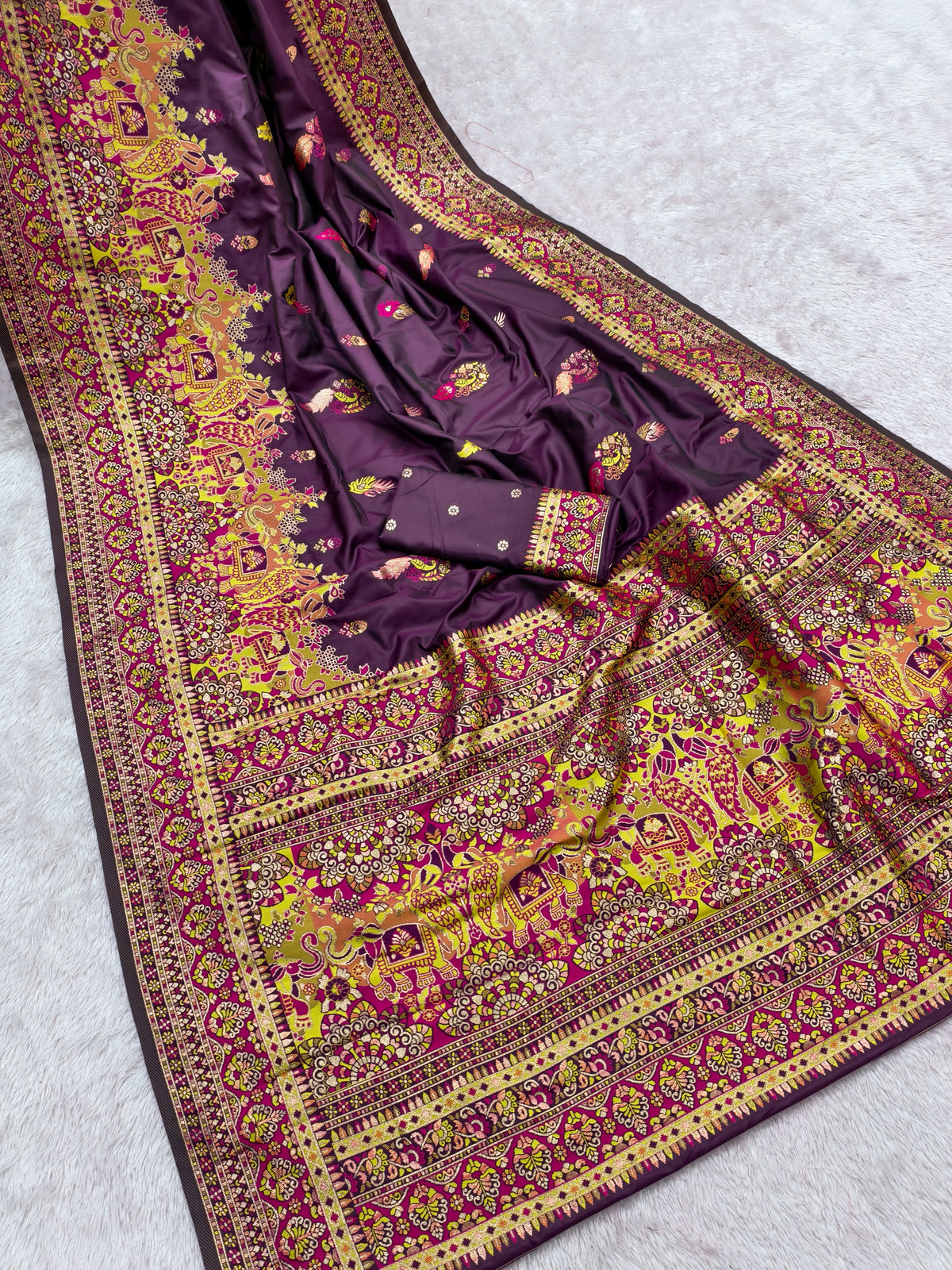 Catalogue Designer Silk Saree