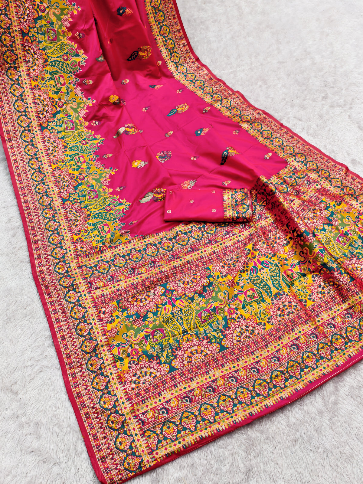 Catalogue Designer Silk Saree