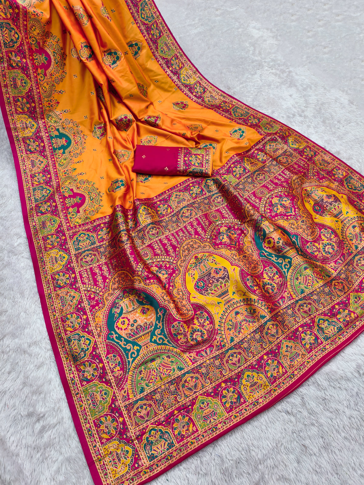 Catalogue Designer Silk Saree
