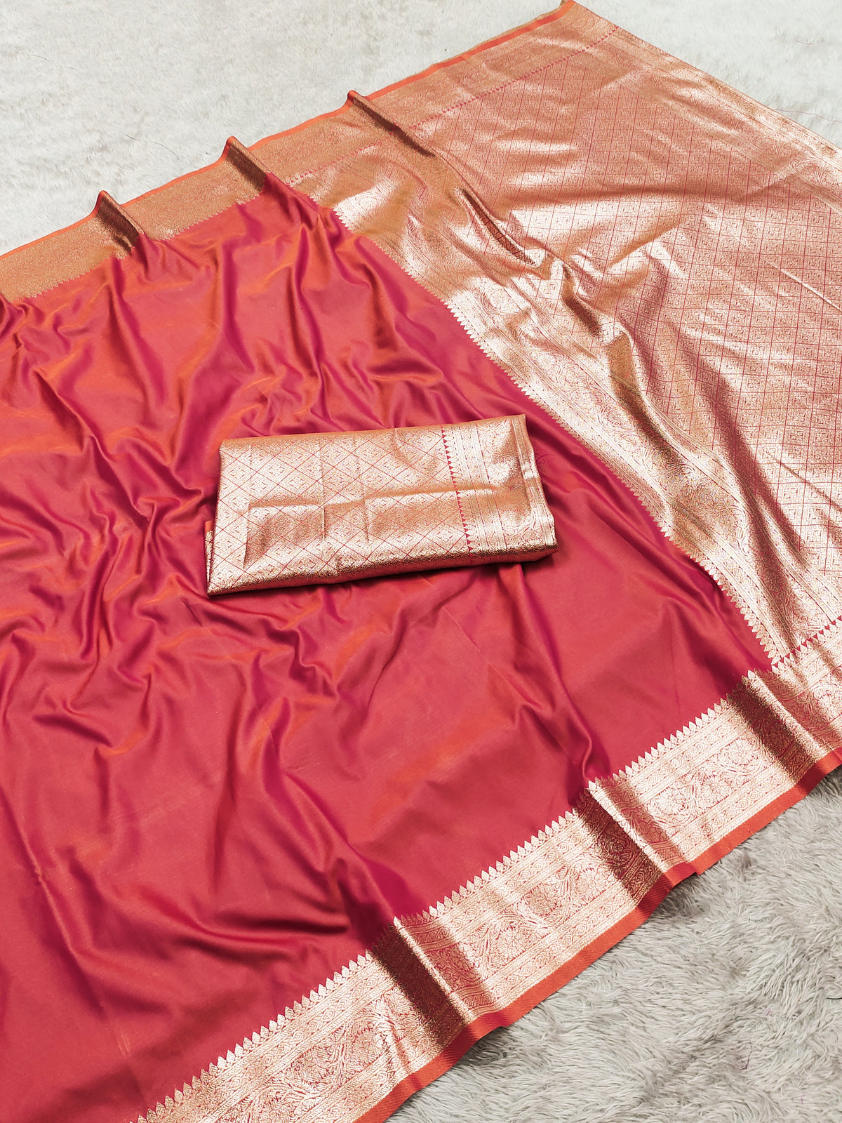 Catalogue Designer Silk Saree