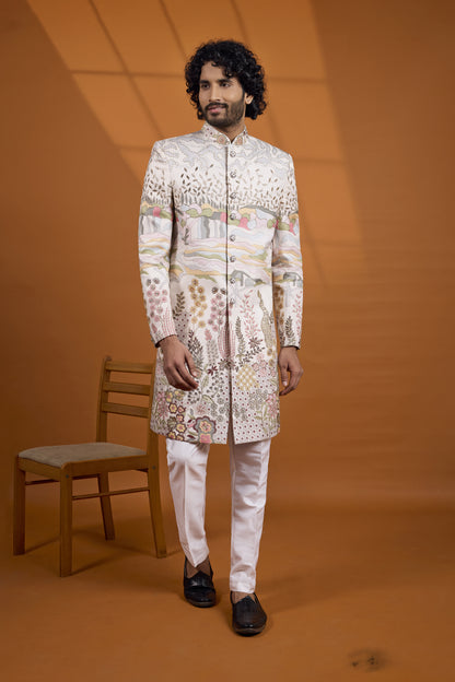 Traditional Indowestren Sherwani.