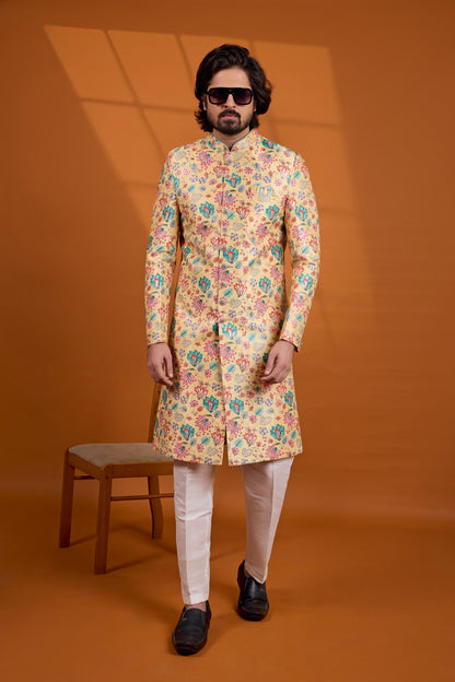 Traditional Indowestren Sherwani.