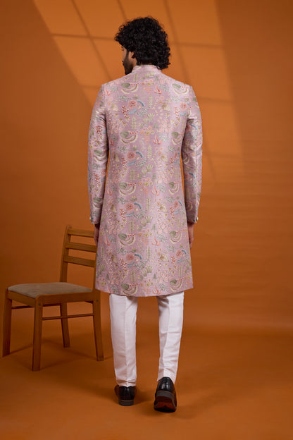 Traditional Indowestren Sherwani.