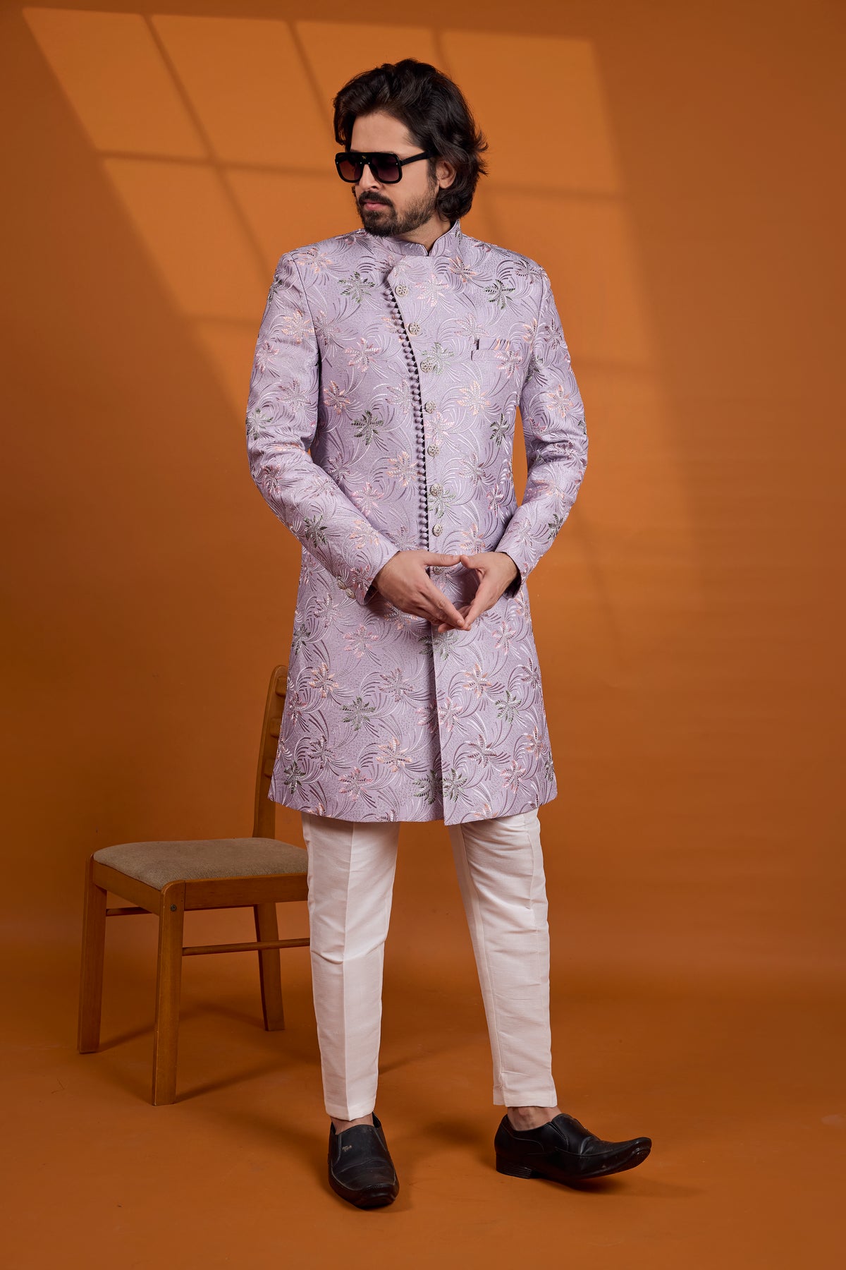 Traditional Indowestren Sherwani.