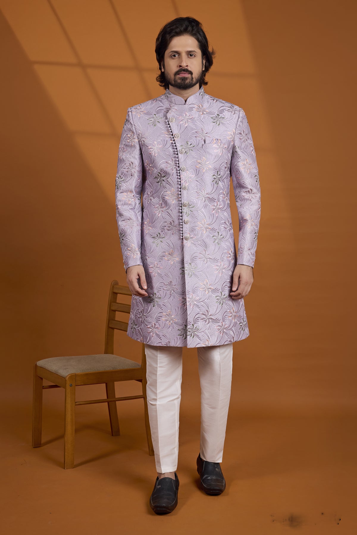 Traditional Indowestren Sherwani.