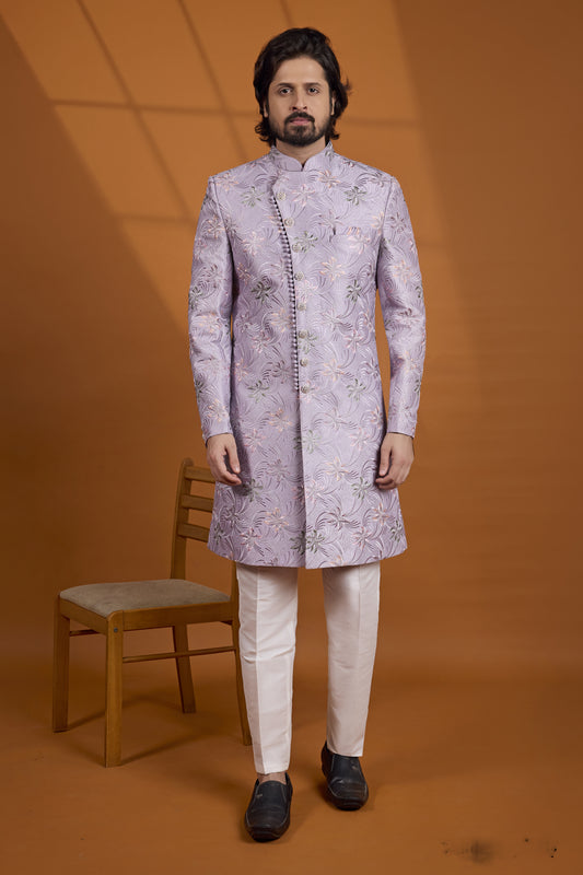Traditional Indowestren Sherwani.