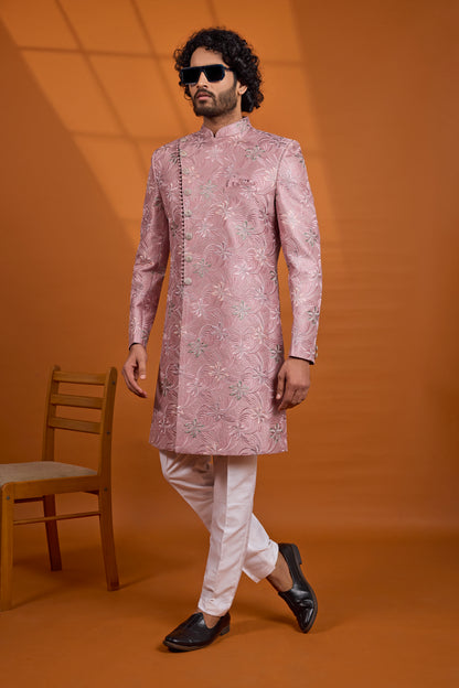 Traditional Indowestren Sherwani.