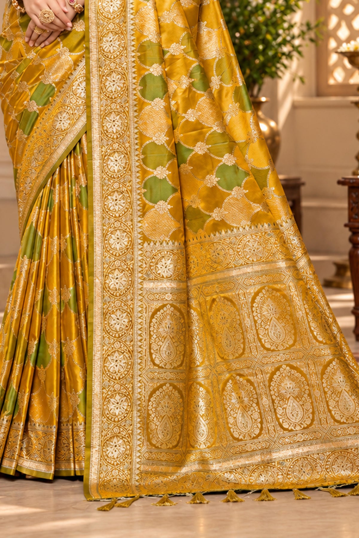 Catalogue Designer Satin Silk Saree